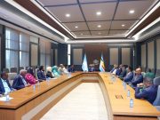 Madaxweyne Xasan Shiikh oo kulan la qaatay xildhibaannada Soomaaliya ku matelaya EAC