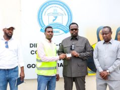 ku dhawaad 200,000 codbixiye oo helay kaararkooda codbixinta Magaalada Muq