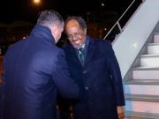 Xasan Shiikh oo gaaray dalka Turkiga oo maanta la filayo in looga dhawaaqo natiijada sahankii Shidaalka